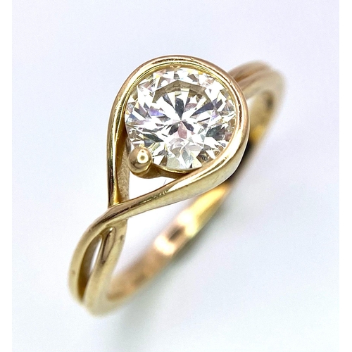 314 - An impressive 14 K yellow gold diamond solitaire ring with a a round brilliant cut diamond of 1 cara... 