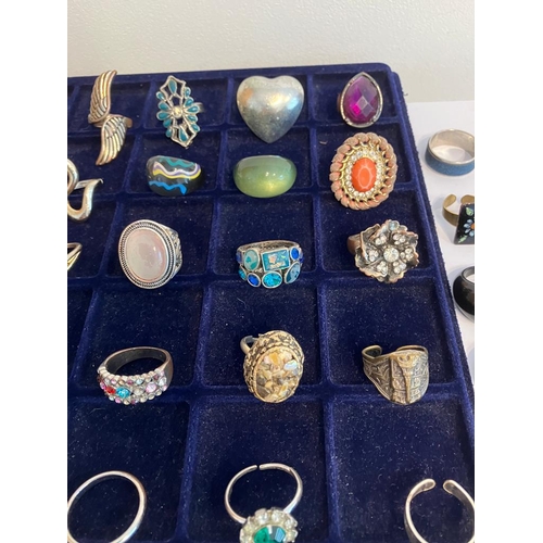 413 - Large selection of DRESS RINGS to include Vintage and large Statement pieces. Please see pictures.