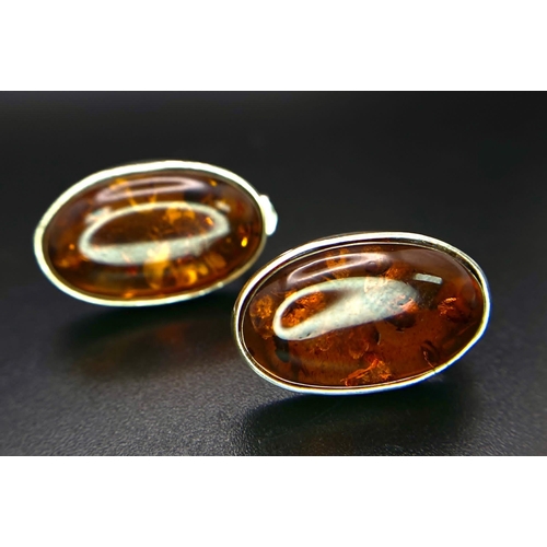 746 - Excellent Condition, Sterling Silver Amber Cabochon Necklace and Earring Set. 
44cm Length Sterling ... 