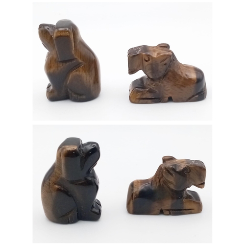 798 - 2 DOG FIGURES MADE IN 