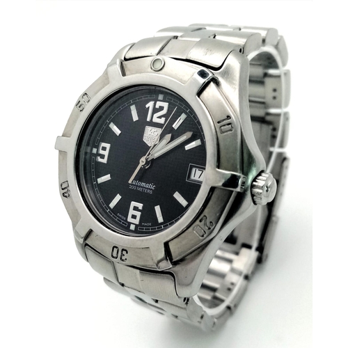 1352 - A Tag Heuer Automatic 200M Gents Divers Watch. Stainless steel bracelet and case - 37mm. Black dial ... 