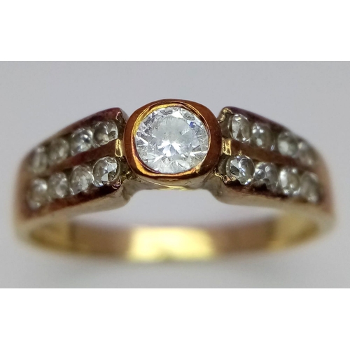 1363 - A vintage, 9 K yellow gold ring with clear round cut stones, ring size: O, weight: 2.8 g.