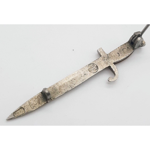 925 - WW1 Ypres Knife Brooch.
Nice Mother Of Pearl Handle, Belgium city of Ypres engraved on the blade and... 