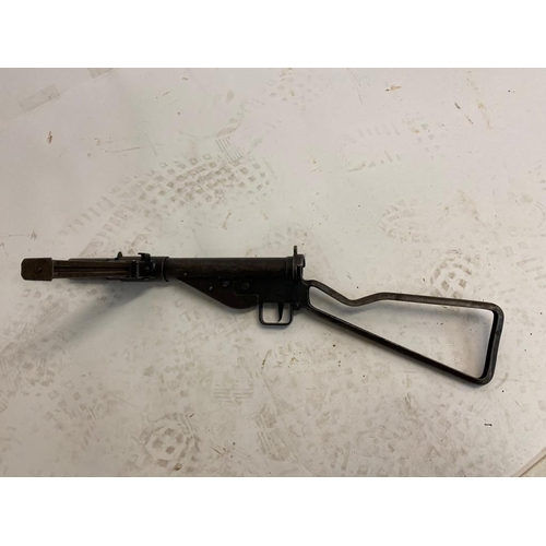 745 - A Deactivated British WW2 Sten MkII Long Branch Sub Machine Gun - 1943 dated. Latest EU specificatio... 