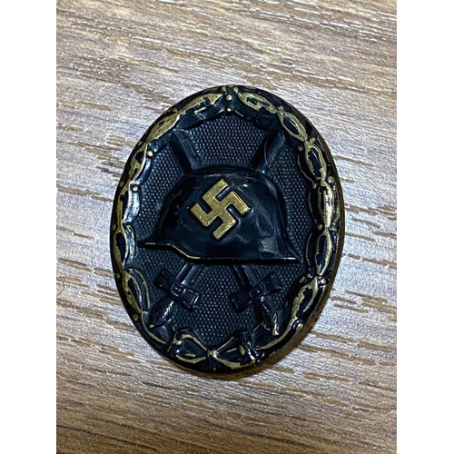 1757 - A WW2 German Wound Badge in Black. ML540