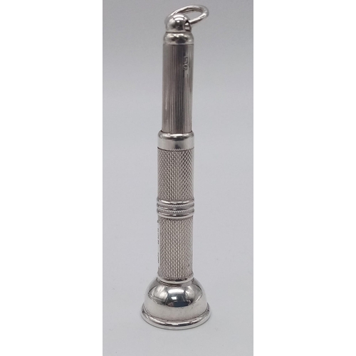 1580 - 1980, Birmingham Sterling Silver, Cigar Hold Punch.
Simply hold a cigar up to the end of the punch t... 