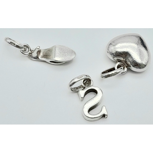 1407 - 3 X GENUINE LINKS OF LONDON STERLING SILVER CHARMS HEEL, HEART & INITIAL S. Total weight:  7.5G
ref:... 