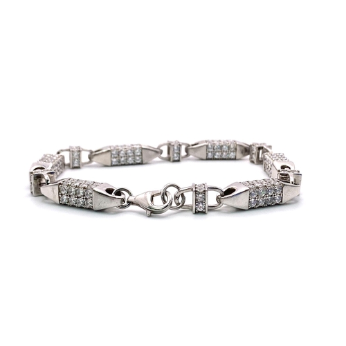 1414 - A FANCY STERLING SILVER STONE SET LINK BRACELET. TTOAL WEIGHT 33.4G. TOTAL LENGTH 21CM.