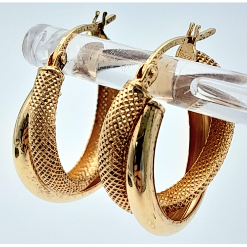 1509 - A 9k yellow gold textured hoop earrings, 1.7g, 2cm wide