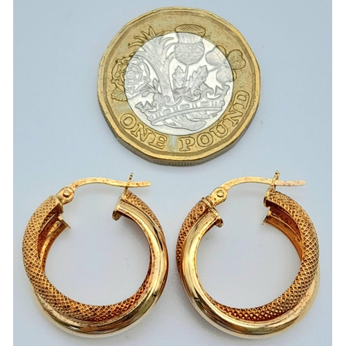 1509 - A 9k yellow gold textured hoop earrings, 1.7g, 2cm wide