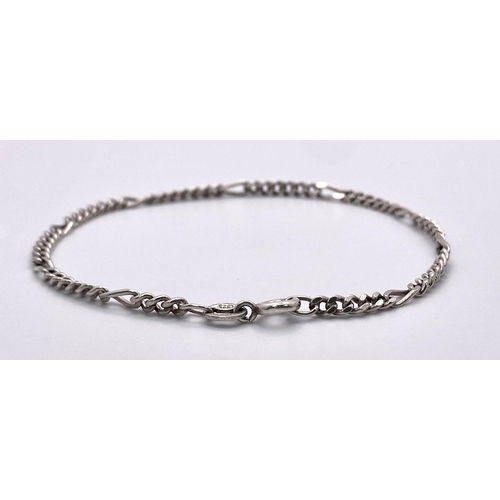 1110 - Set of 3 Sterling Silver Bracelets, all 18cm 14.1g total. Ref: TB68