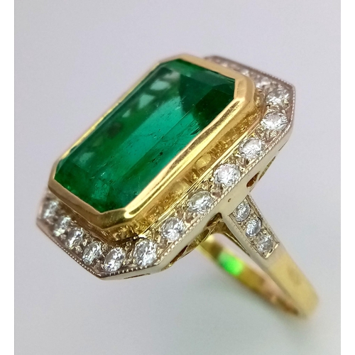 43 - AN EXQUISITE 7.6ct COLOMBIAN OCTAGONAL CUT EMERALD
SURROUNDED BY A HALO OF FINE QUALITY DIAMONDS IN ... 