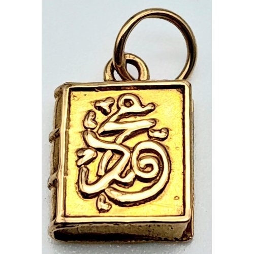 741 - A 18K YELLOW GOLD QURAN CHARM 0.6G 14mm x8mm
ref: SC 5052