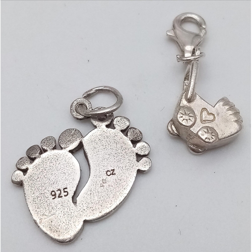 871 - A STERLING SILVER BABY FEET CHARM IDEAL TO BE ENGRAVED WITH DATES AND A INITIALS OF CHILDREN & PRAM ... 