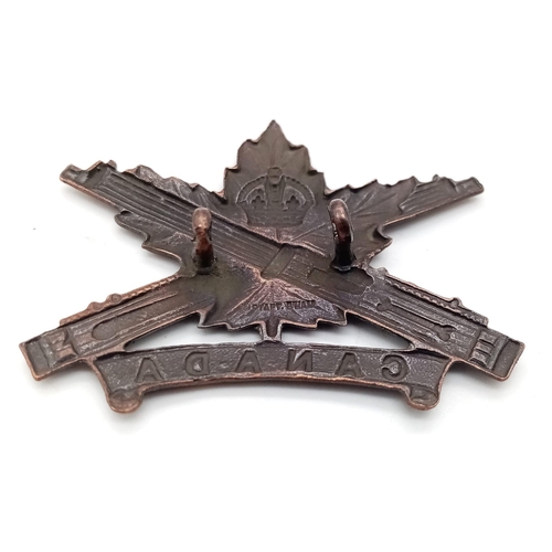 537 - WW1 Canadian Officers Machine Gun Corps Expeditionary Force Cap Badge.