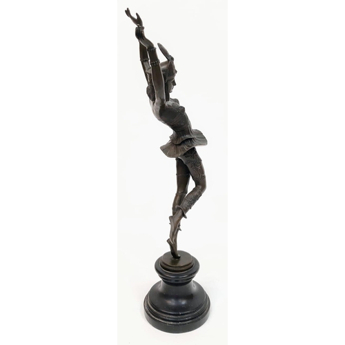 604 - A stunning Gustav Schmidt-Cassel Bronze Dancer Statue.
Wonderful height (54cm) and movement. This el... 