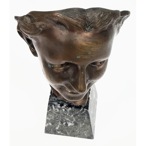 801 - A collection of Bronze Portrait Sculptures.
Two stunning individual pieces that command attention. B... 