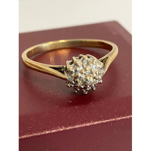 280 - Vintage 9 carat GOLD and DIAMOND CLUSTER RING. Full UK hallmark. Complete with ring box. 1.85 grams.... 