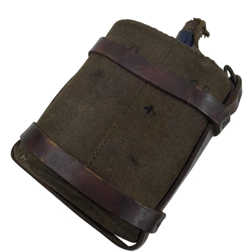 929 - WW1 British Water Bottle in 1903 Pattern Cavalry Leather Pannier.