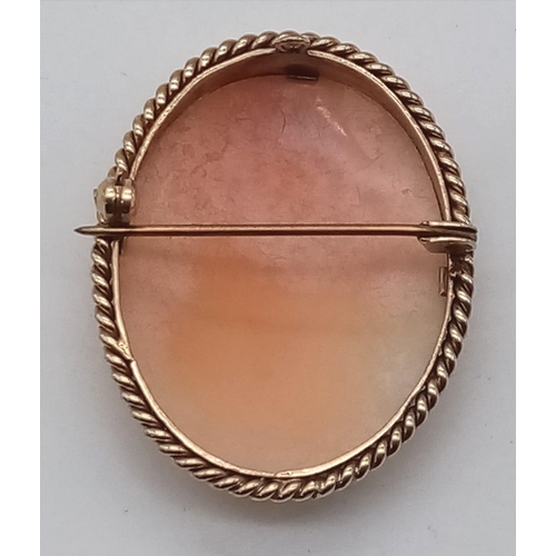 811 - A 9K Yellow Gold Shell Cameo Brooch With Carved Side Profile of a Woman. 9.53g total weight. Ref: 50... 