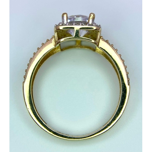 972 - 9K Yellow gold CZ Set Ring with Open Shoulders Design. 2.4g Size M. Ref: SH7049H