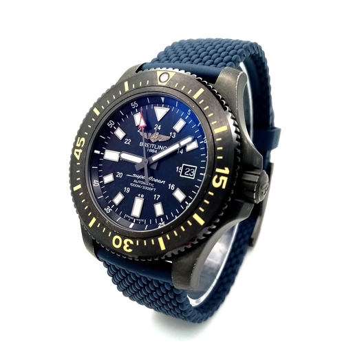 46 - A Breitling Superocean Automatic Gents Divers Watch. Blue textured rubber strap. Titanium case - 44m... 