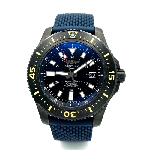 46 - A Breitling Superocean Automatic Gents Divers Watch. Blue textured rubber strap. Titanium case - 44m... 