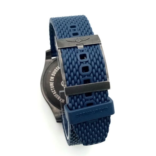 46 - A Breitling Superocean Automatic Gents Divers Watch. Blue textured rubber strap. Titanium case - 44m... 