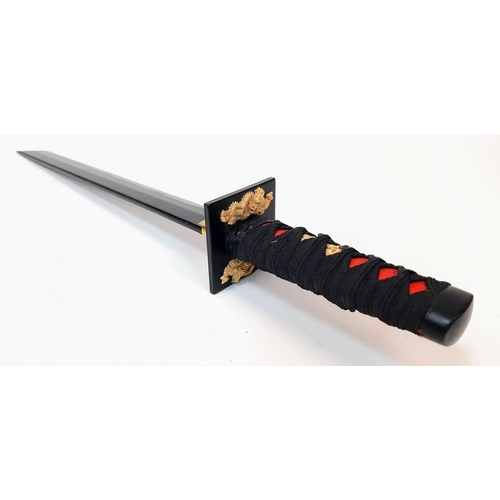 592 - An Excellent Condition Modern Display Japanese Tanto Dagger. Gilt Dragon Detail Complete with Wood D... 