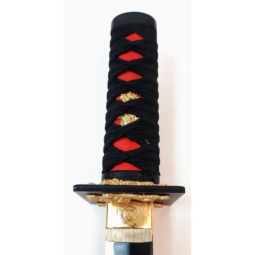 592 - An Excellent Condition Modern Display Japanese Tanto Dagger. Gilt Dragon Detail Complete with Wood D... 