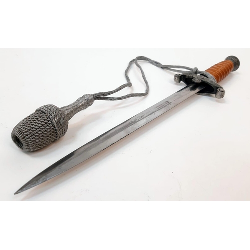 96 - 3rd Reich Officers Heer (Army) Dagger. Maker: Horster. Pumpkin coloured handle and knot.