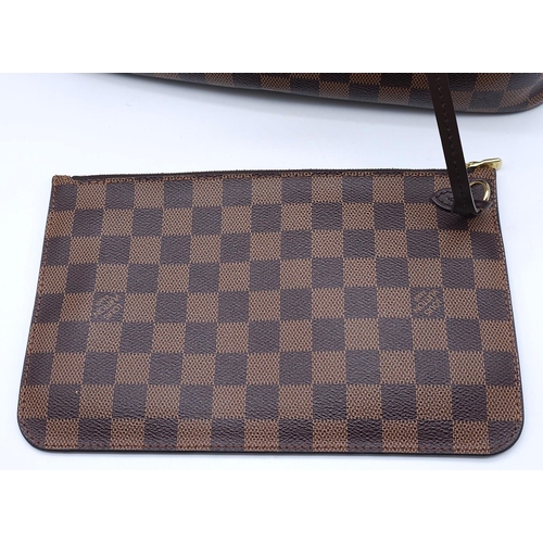 101 - Louis Vuitton Neverfull Tote Bag with matching Pouch.
Both items are in the chequered LV pattern, wi... 