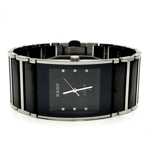 312 - A Rado Diastar Jubile Quartz Unisex Watch. Stainless steel, ceramic bracelet and rectangular case - ... 