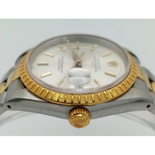 39 - THE CLASSIC ROLEX OYSTER PERPETUAL DATE AUTOMATIC BI-METAL GENTS WATCH WITH TASTEFUL SILVERTONE DIAL... 