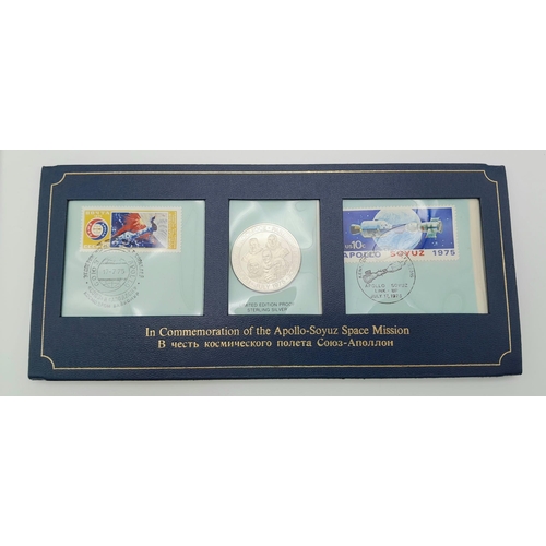 1210 - A Vintage 1975, Mint Condition, Sealed Sterling Silver Medal & First Day Cover Set for the ‘Apollo-S... 