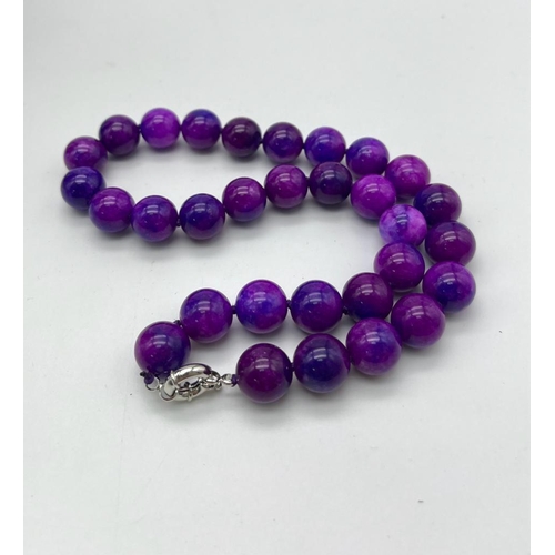 618 - An Enticing Winter Shades of Purple Sugilite Bead Necklace. 14mm of captivating sugilite beads. 42cm... 