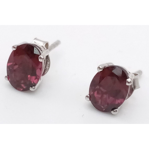 758 - A Pair of Rhodolite Garnet Stud Earrings set in Silver. Ref: 6293