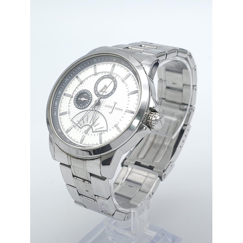 1434 - A Designer Jasper Conran Quartz Watch. Stainless steel bracelet and case - 44mm. White dial with thr... 