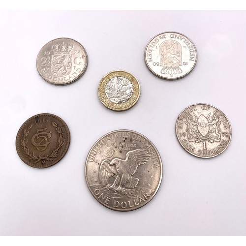 1560 - A parcel of 5 Foreign Coins.
1x Liberty One Dollar, USA 1972
1x One Shilling, Republic of Kenya 1978... 