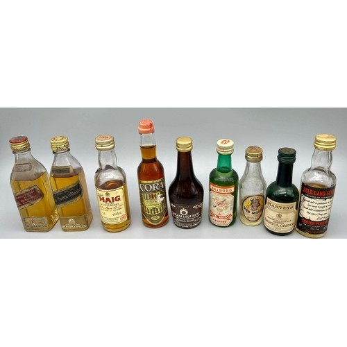 682 - A selection of assorted of miniature bottles of booze. See pictures for more info.