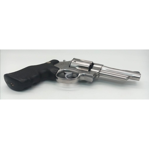 1746 - A Deactivated USA Smith and Wesson 44 Magnum Revolver. This 'Mountain' Model revolver has of course ... 