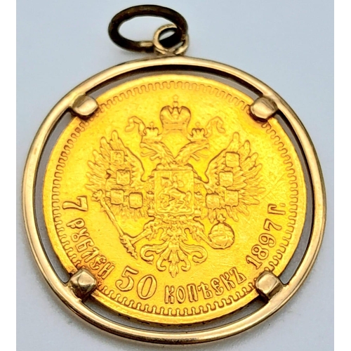 44 - A Rare 1897 Russian Nikolai II 900 (21.6K) Gold 7.5 Rouble Coin in a 9K Pendant Casing. 7.77g total ... 