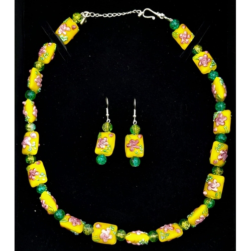 196 - A rare, hand-made, vintage (probably mid 60s) very unusual, Murano glass necklace and matching earri... 