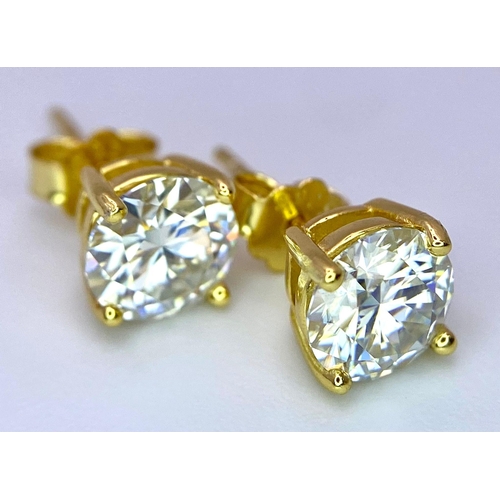 1008 - Pair of Gold Plated, Silver Moissanite Earrings. (1ctw)
Weight: 1.38g