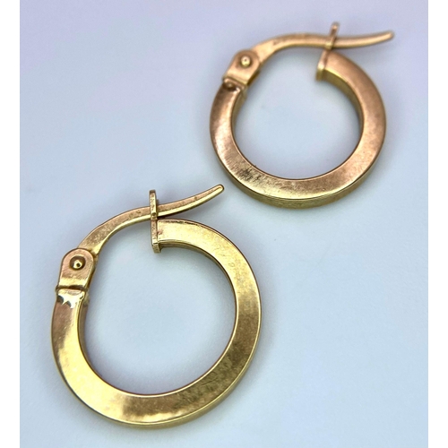 1722 - A Pair of 9K Yellow Gold Small Hoop Earrings. Lever clasp. 0.82g total weight.