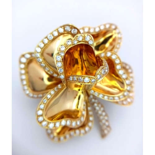 212 - A Glamourous 18K Yellow Gold and Diamond Poppy Flower Statement Brooch. Rich gold and 6ctw of bright... 