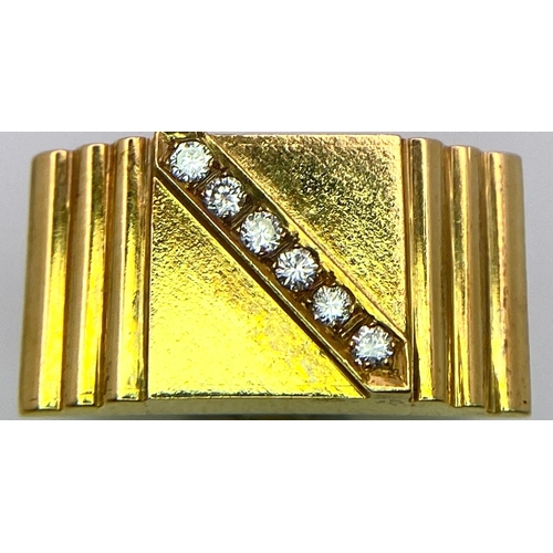 312 - A Pair of 14K Yellow Gold and Diamond Cufflinks. Rich gold, rectangular cufflinks with a decorative ... 