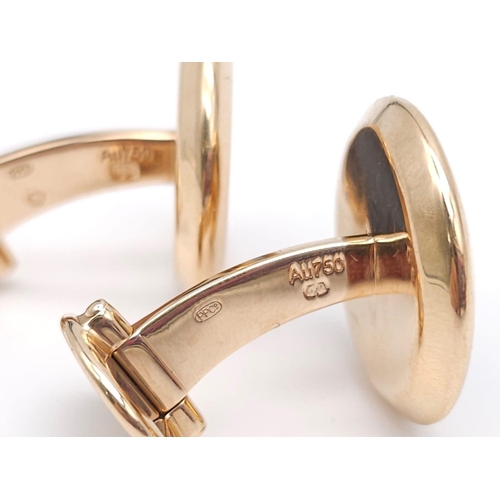 859 - A Classic Pair of Patek Philippe 18K Gold and Onyx Cufflinks. 
Excellent condition. 18mm at diameter... 