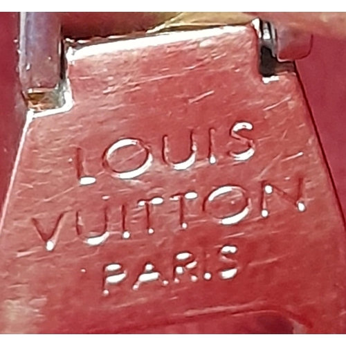 1361 - Louis Vuitton NéoNoé. 
The NéoNoé bucket bag revisits a 1932 design by Gaston-Louis Vuitton. The ori... 