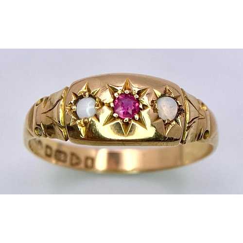 292 - AN ANTIQUE 18K YELLOW GOLD EDWARDIAN RUBY AND OPAL RING. Hallmarked Chester, 1905. Size S, 2.4g tota... 